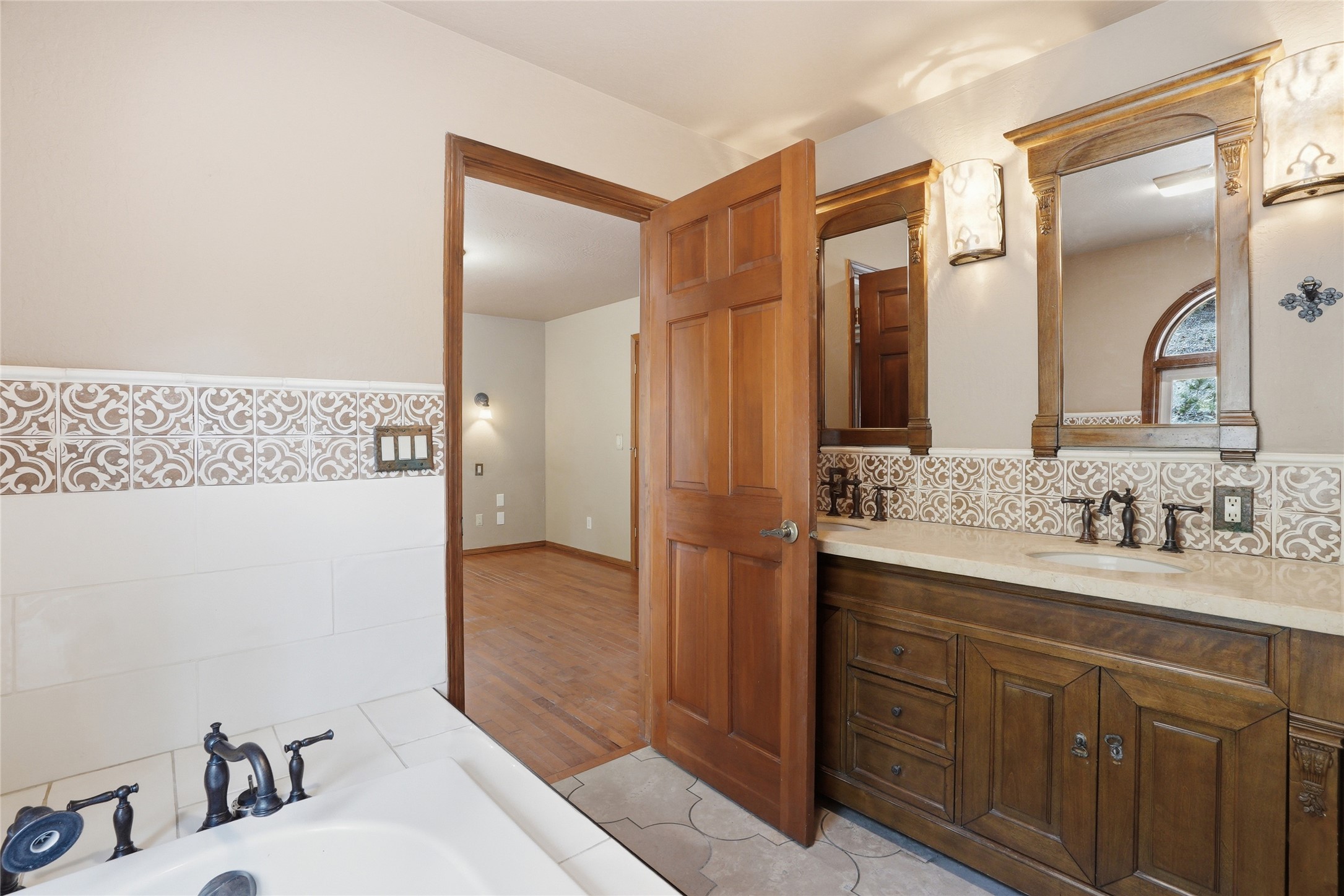 10200 Sleeman Creek Road