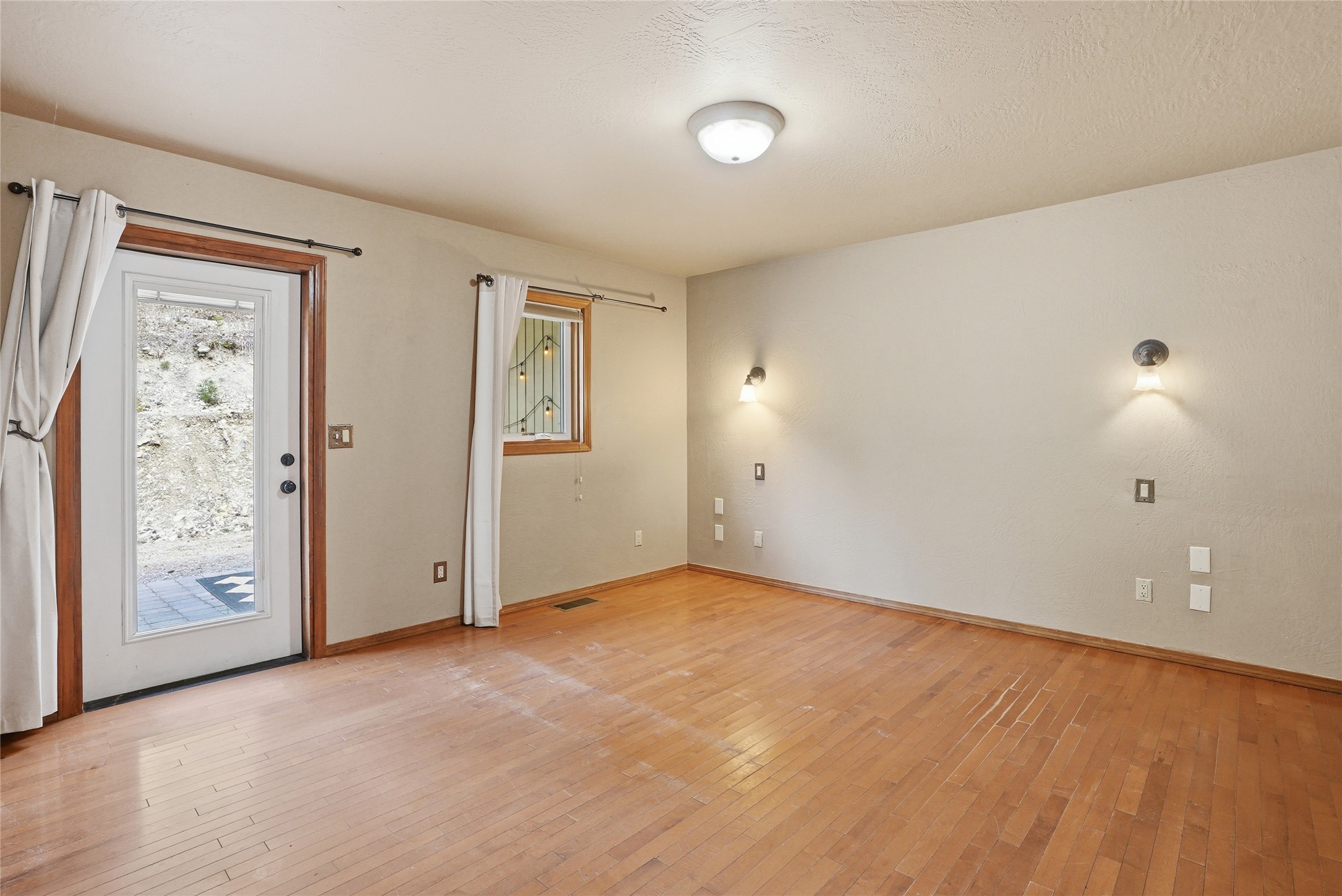 10200 Sleeman Creek Road