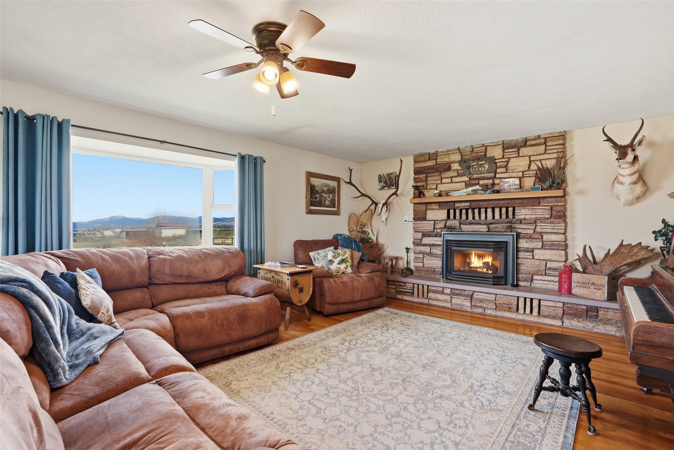 3906 Illinois Bench Road