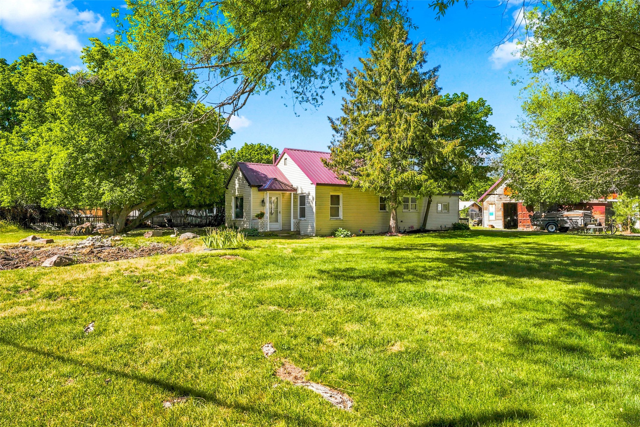 205 E Southwic Avenue
