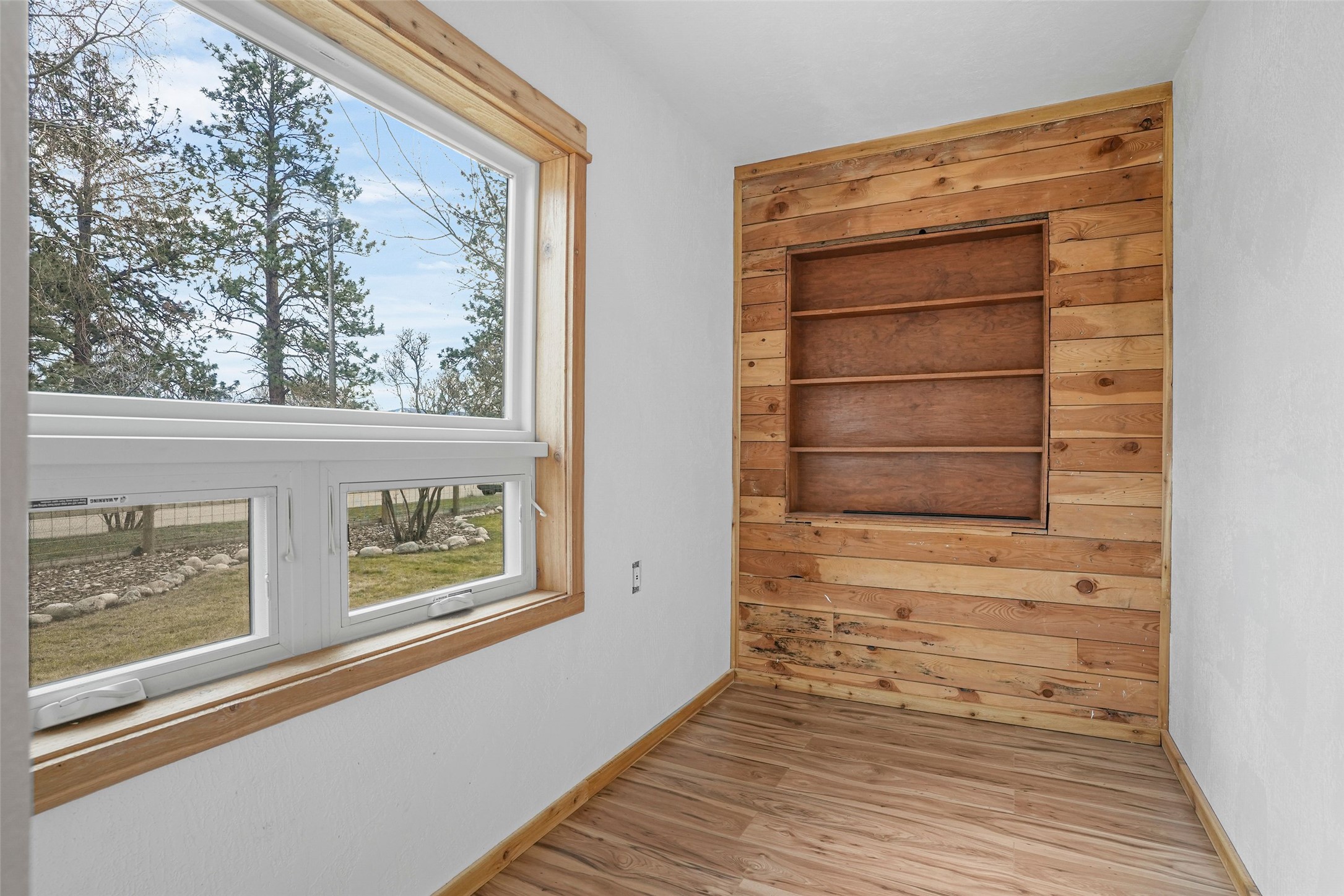 360 W River Road