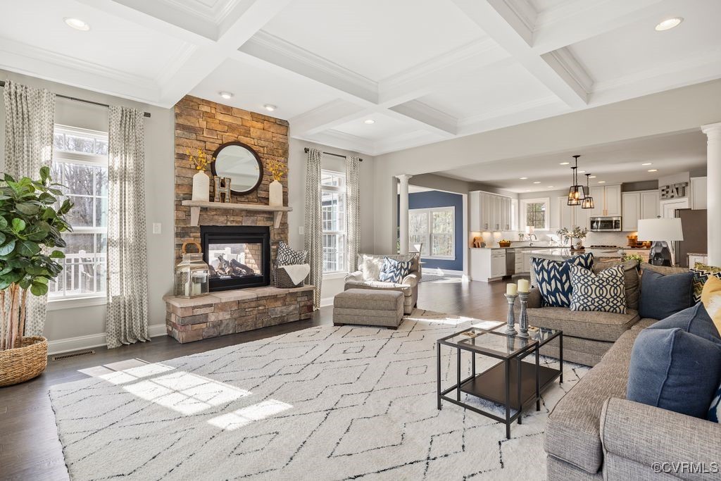 6331 Dovechrist Mews