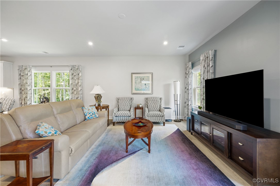 10753 Chase Grove Ln