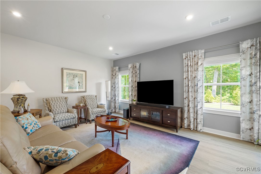 10753 Chase Grove Ln