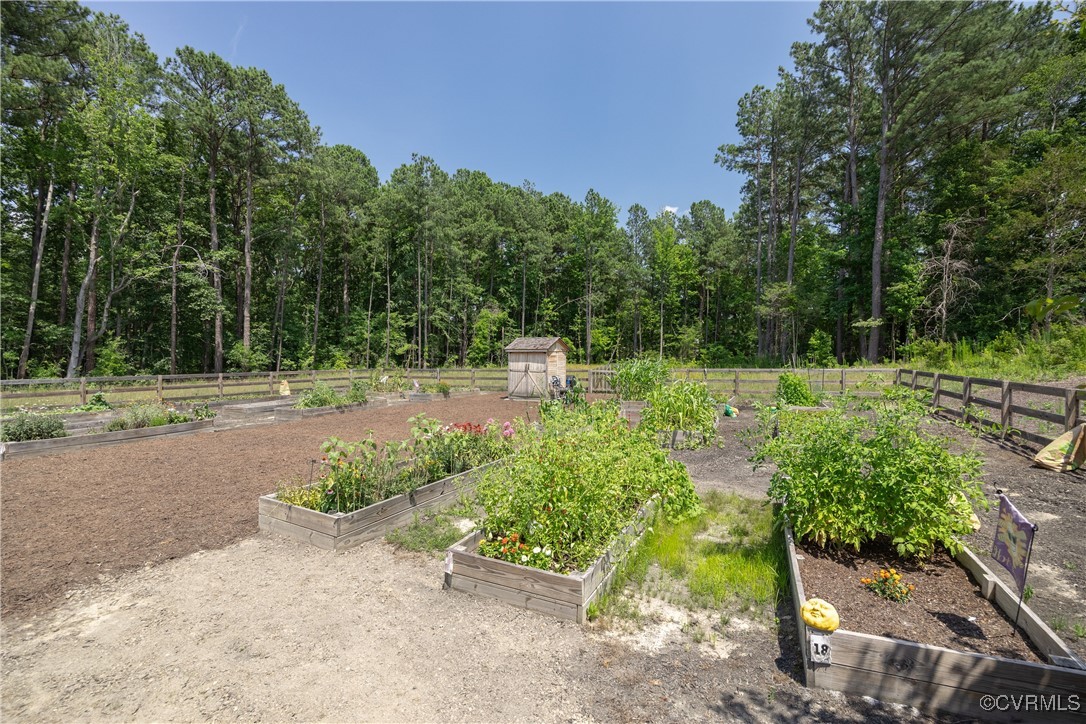 10753 Chase Grove Ln