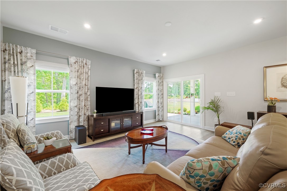 10753 Chase Grove Ln