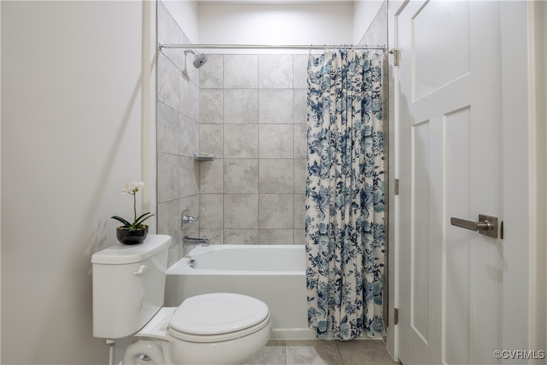 10753 Chase Grove Ln