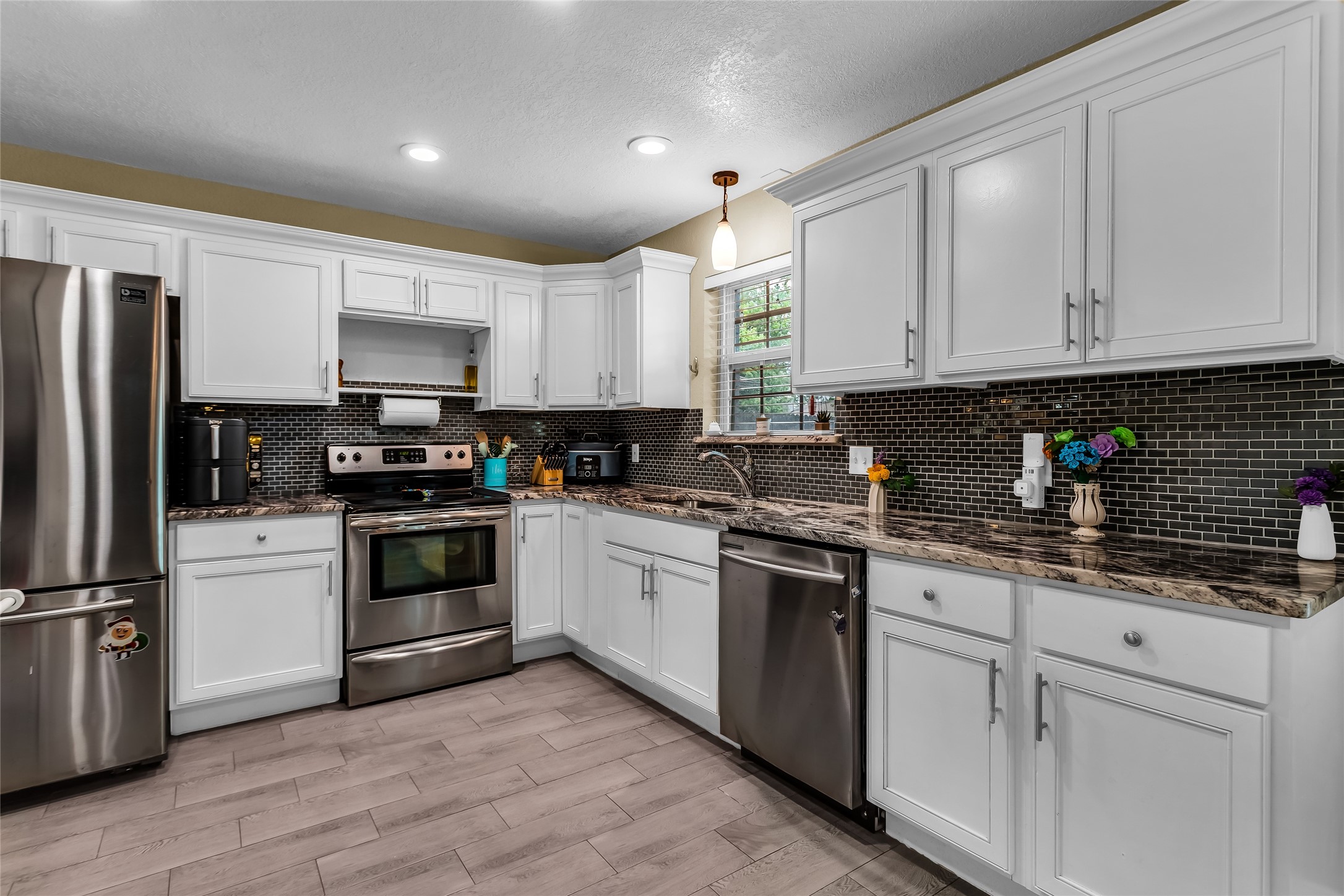 8910 Deerwood Drive