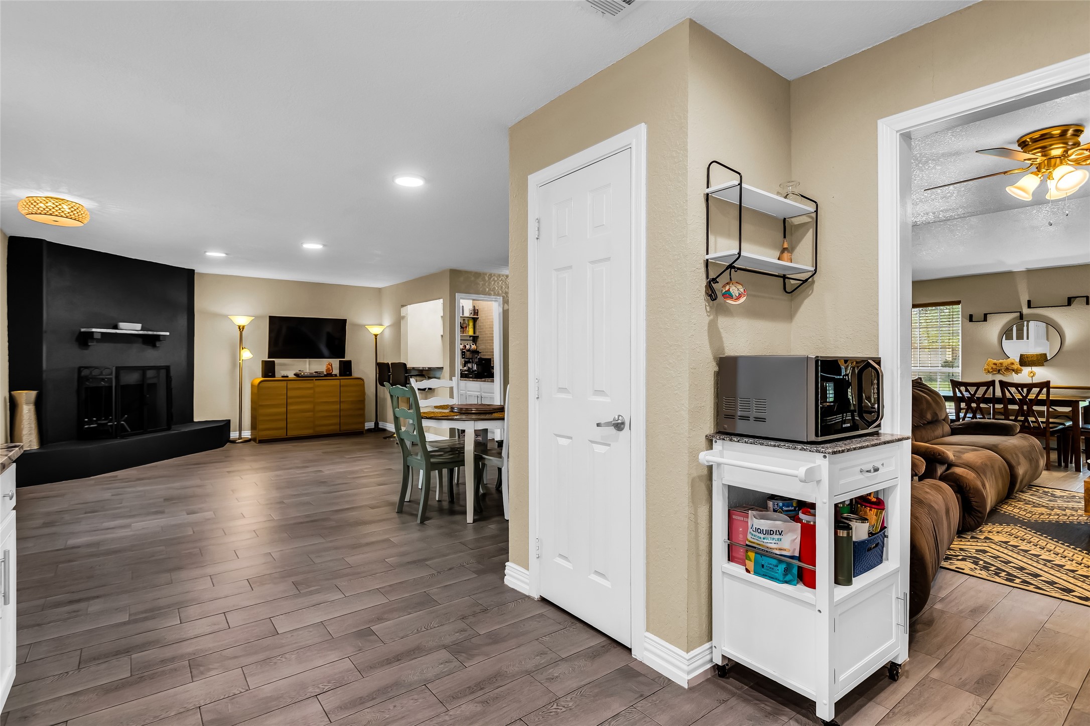8910 Deerwood Drive