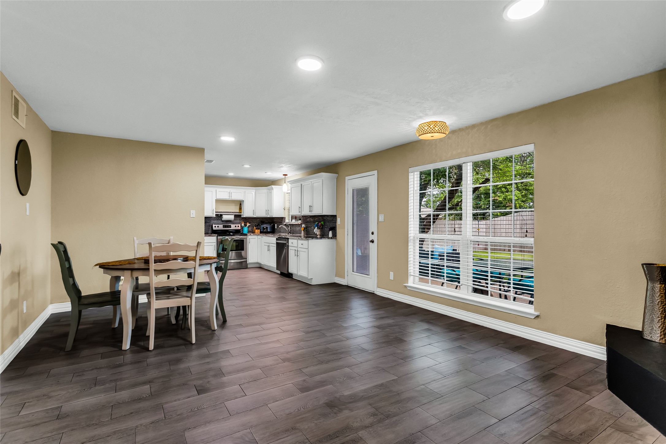 8910 Deerwood Drive