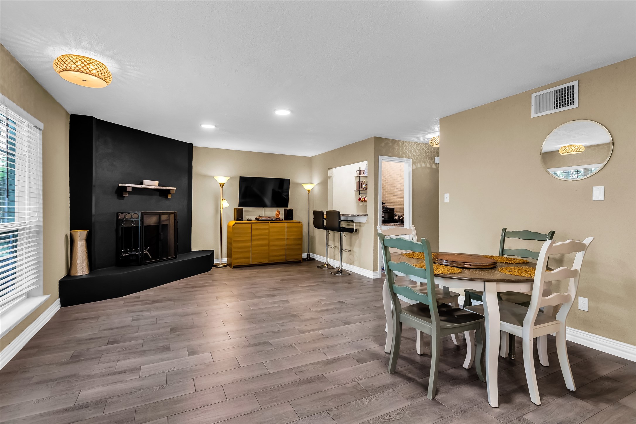 8910 Deerwood Drive