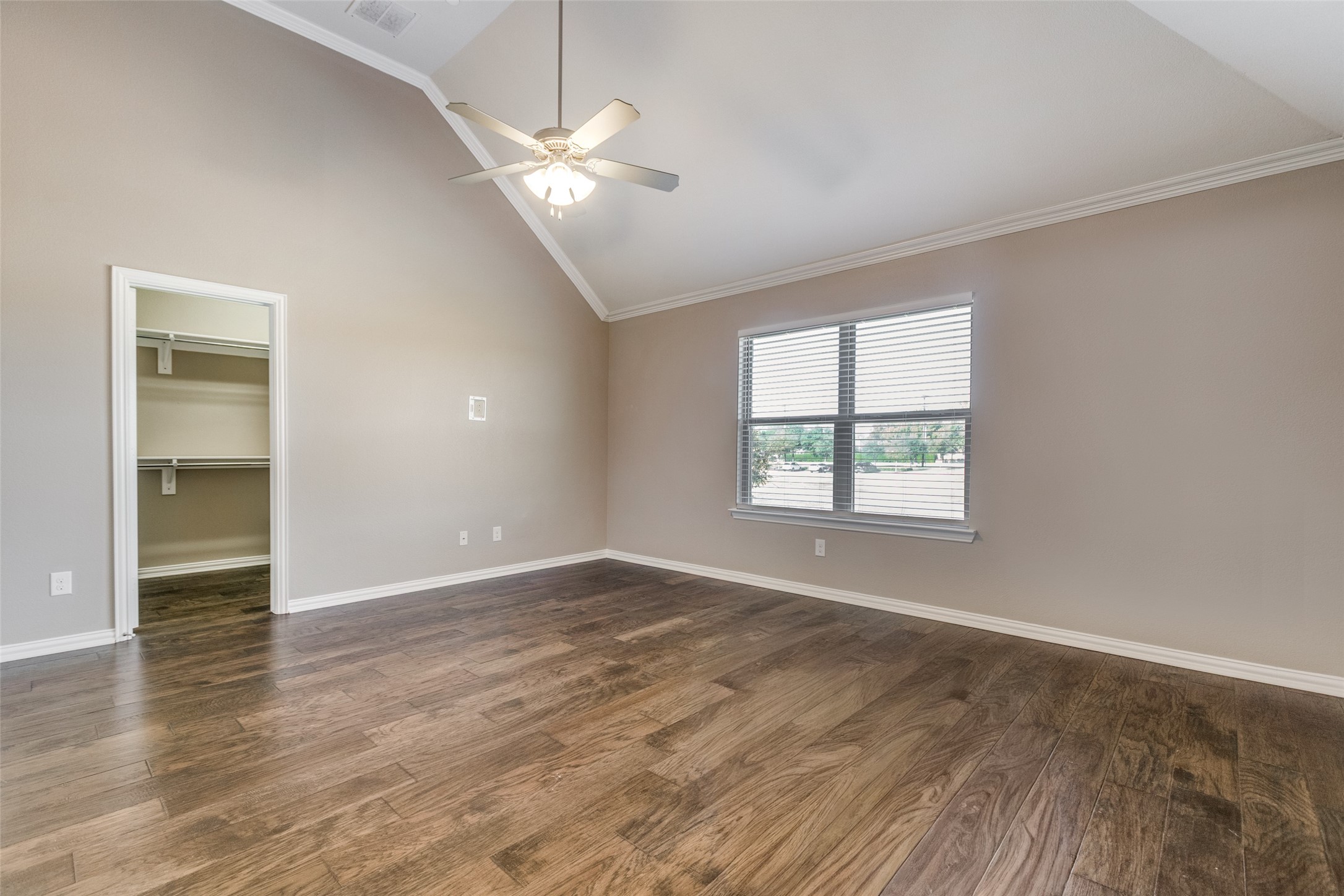 5404 Locust Drive