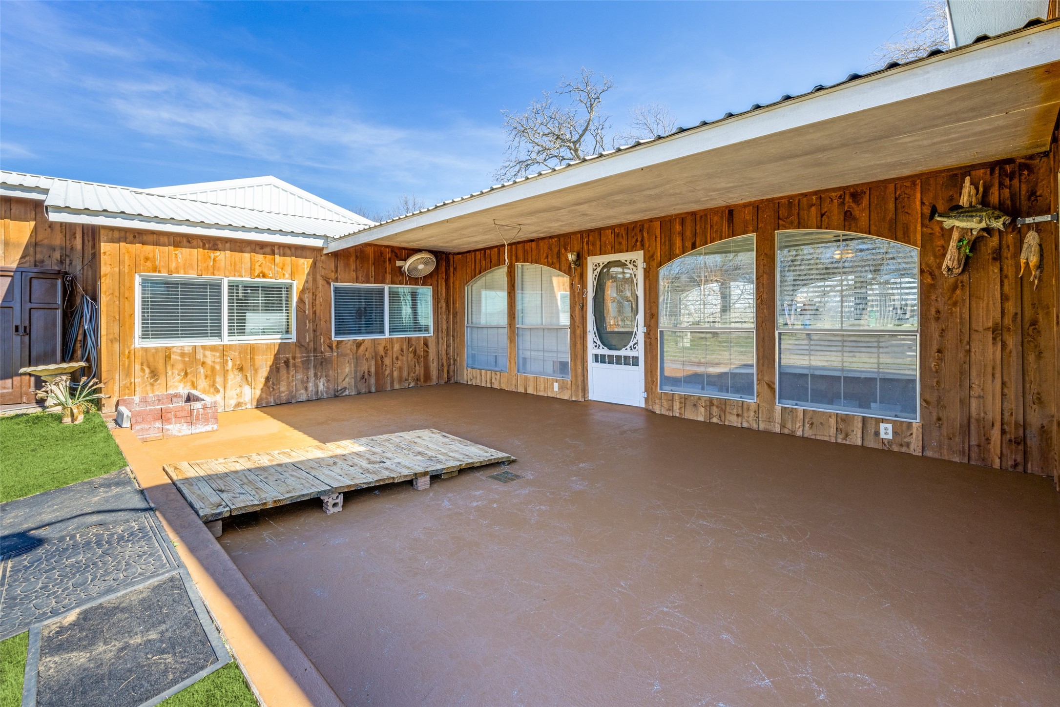 172 Mohawk Drive
