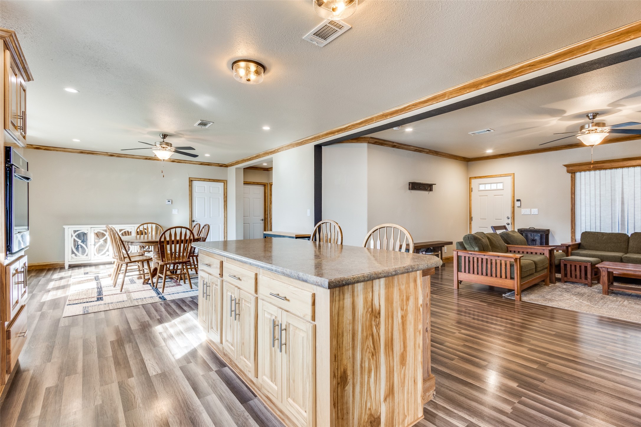 1425 Cowan Road