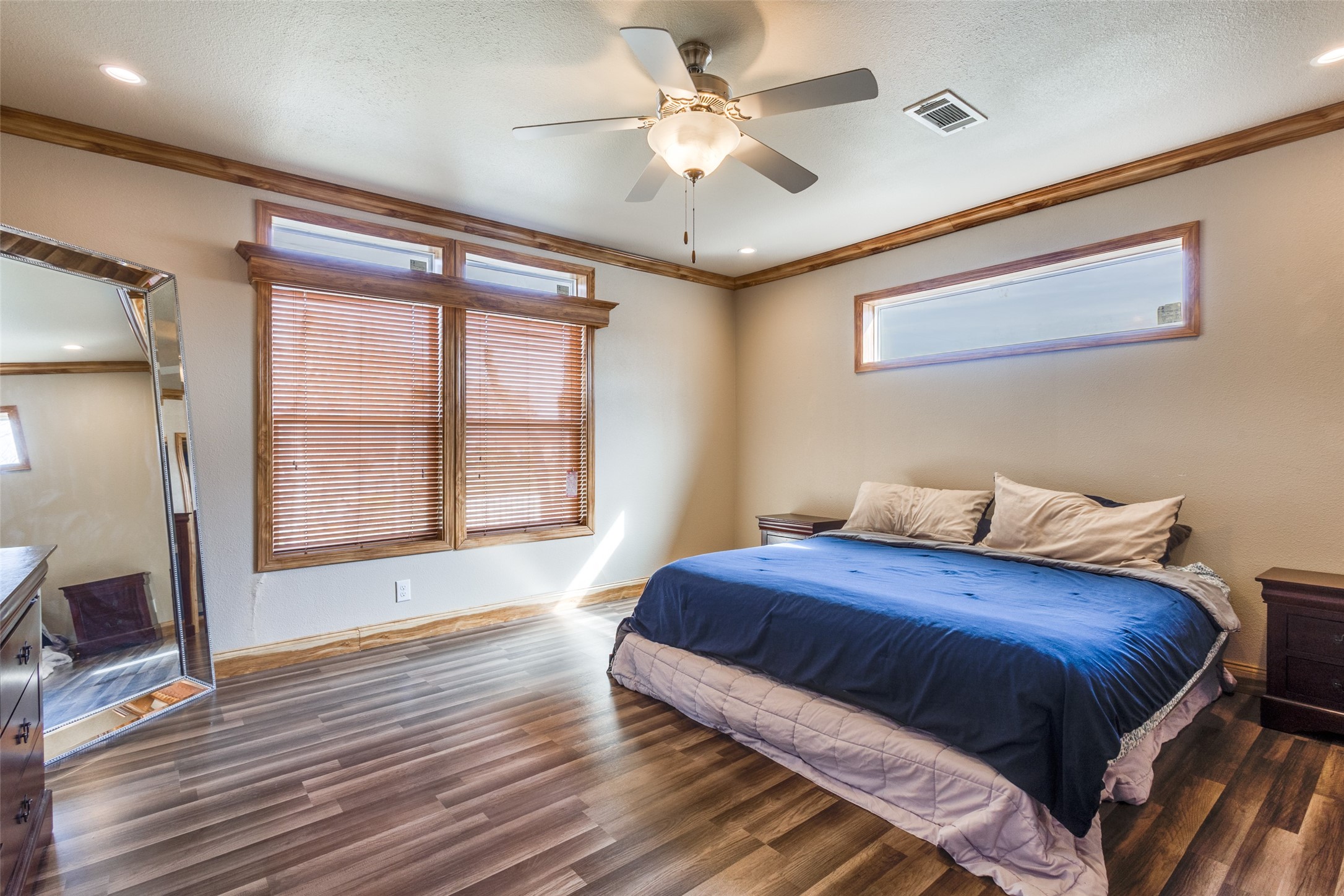 1425 Cowan Road