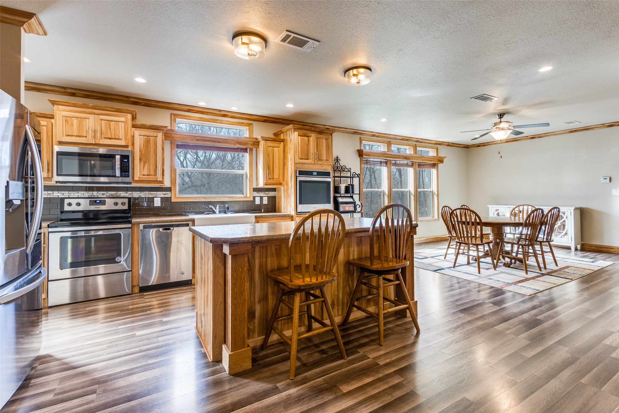 1425 Cowan Road