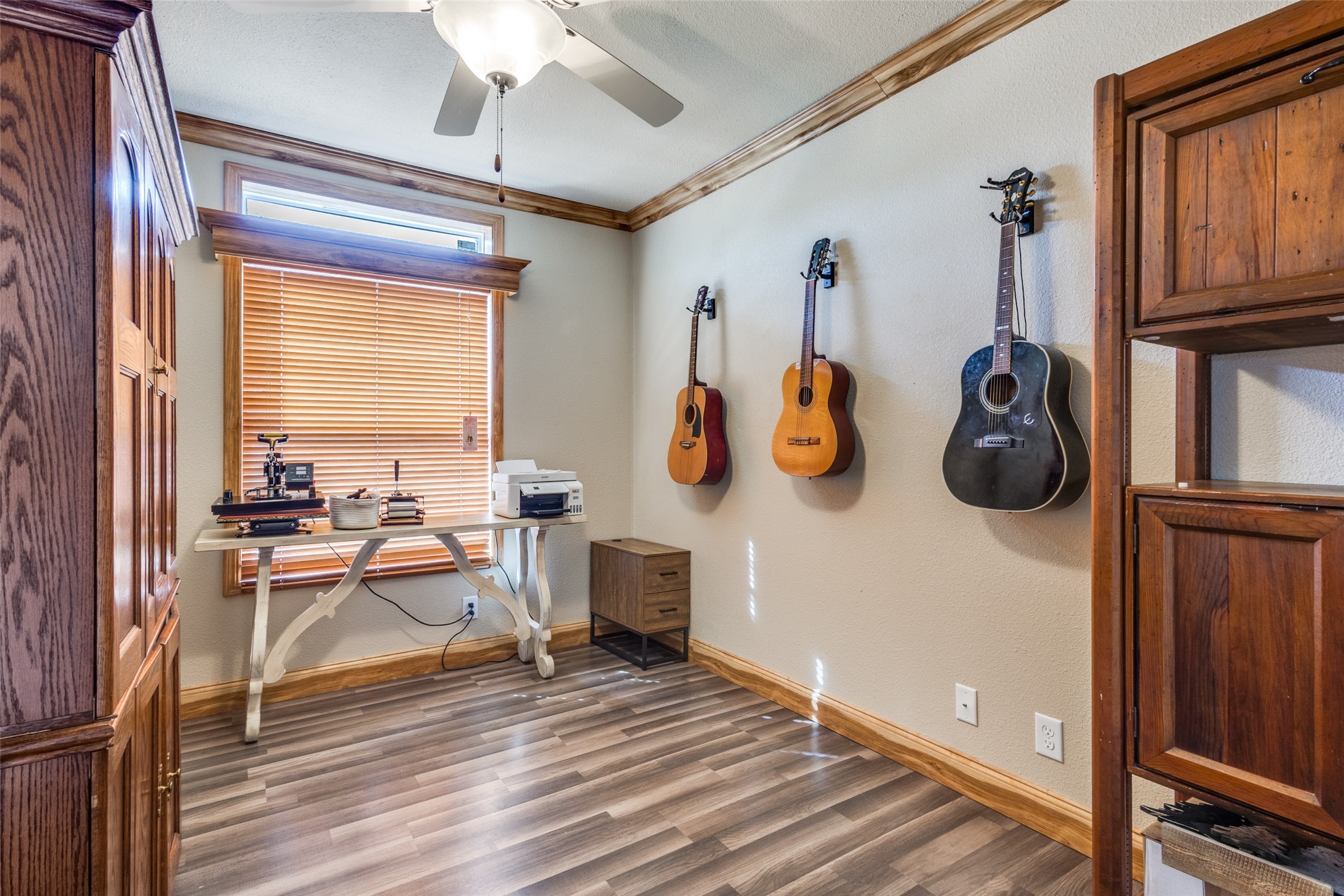 1425 Cowan Road