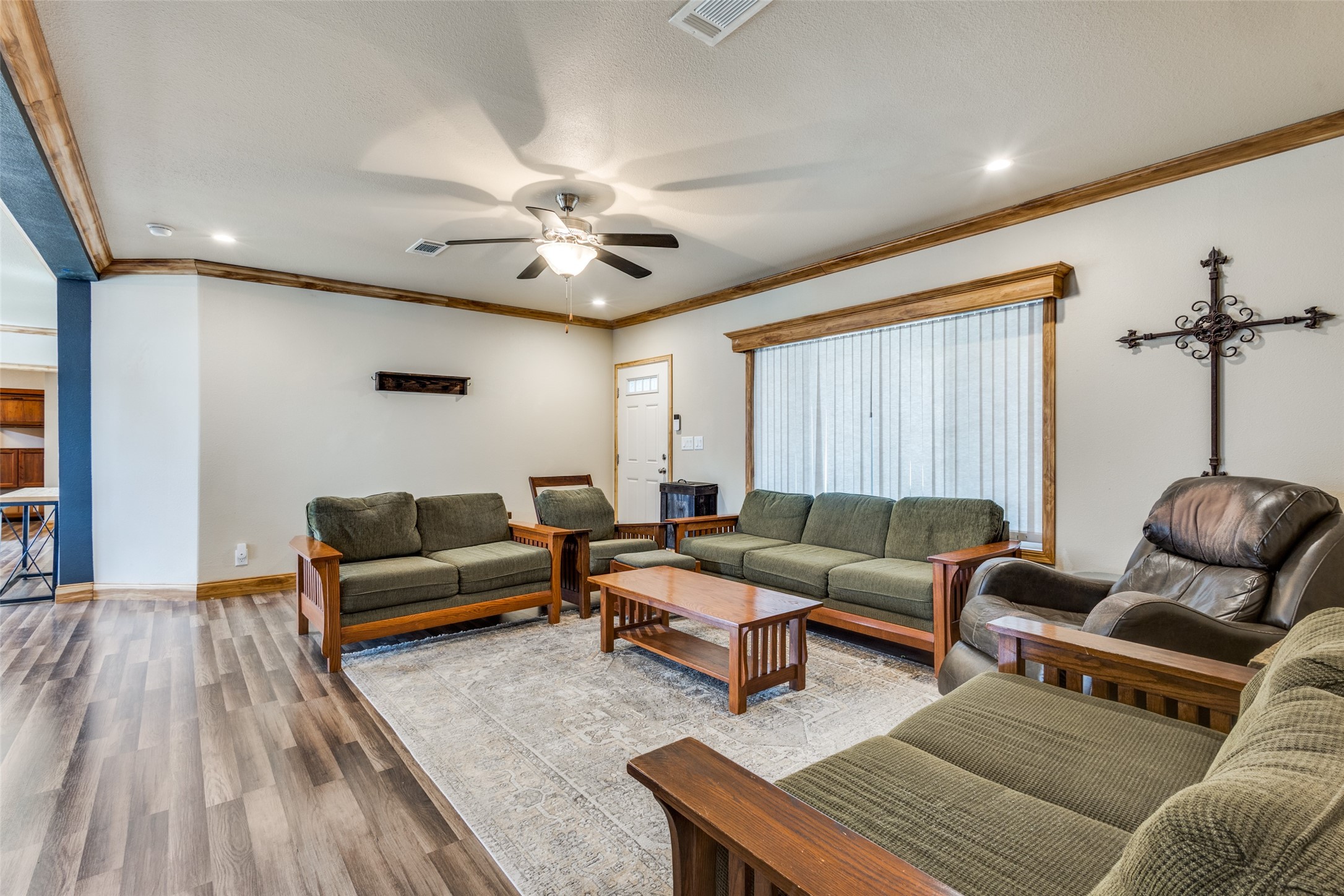 1425 Cowan Road