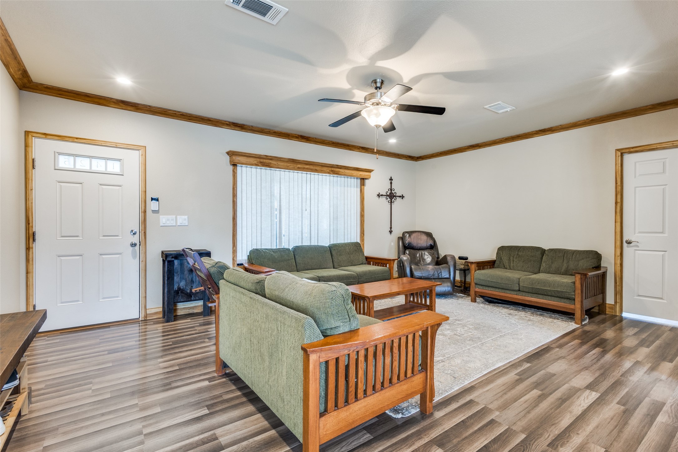 1425 Cowan Road