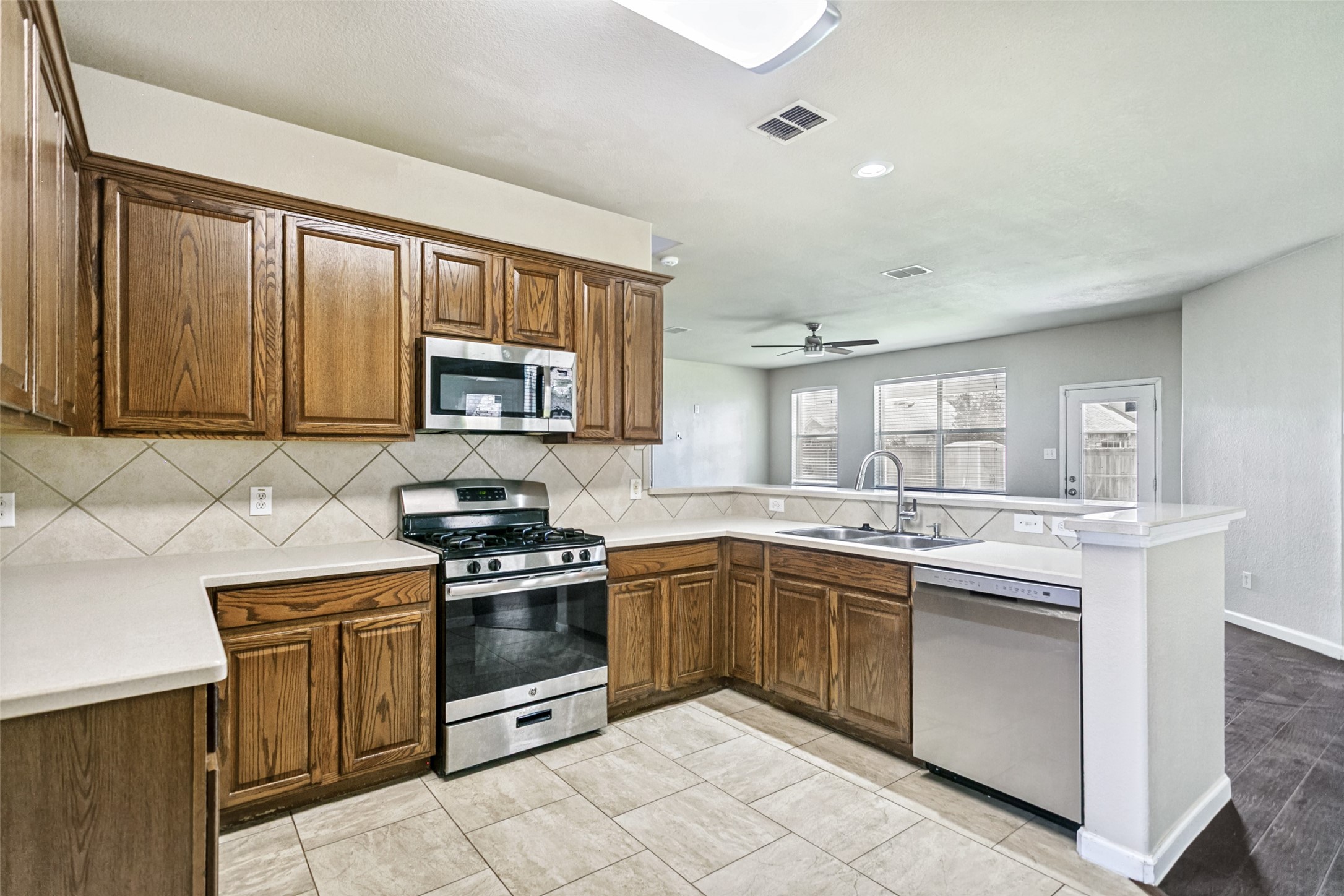 1302 Grapevine Drive