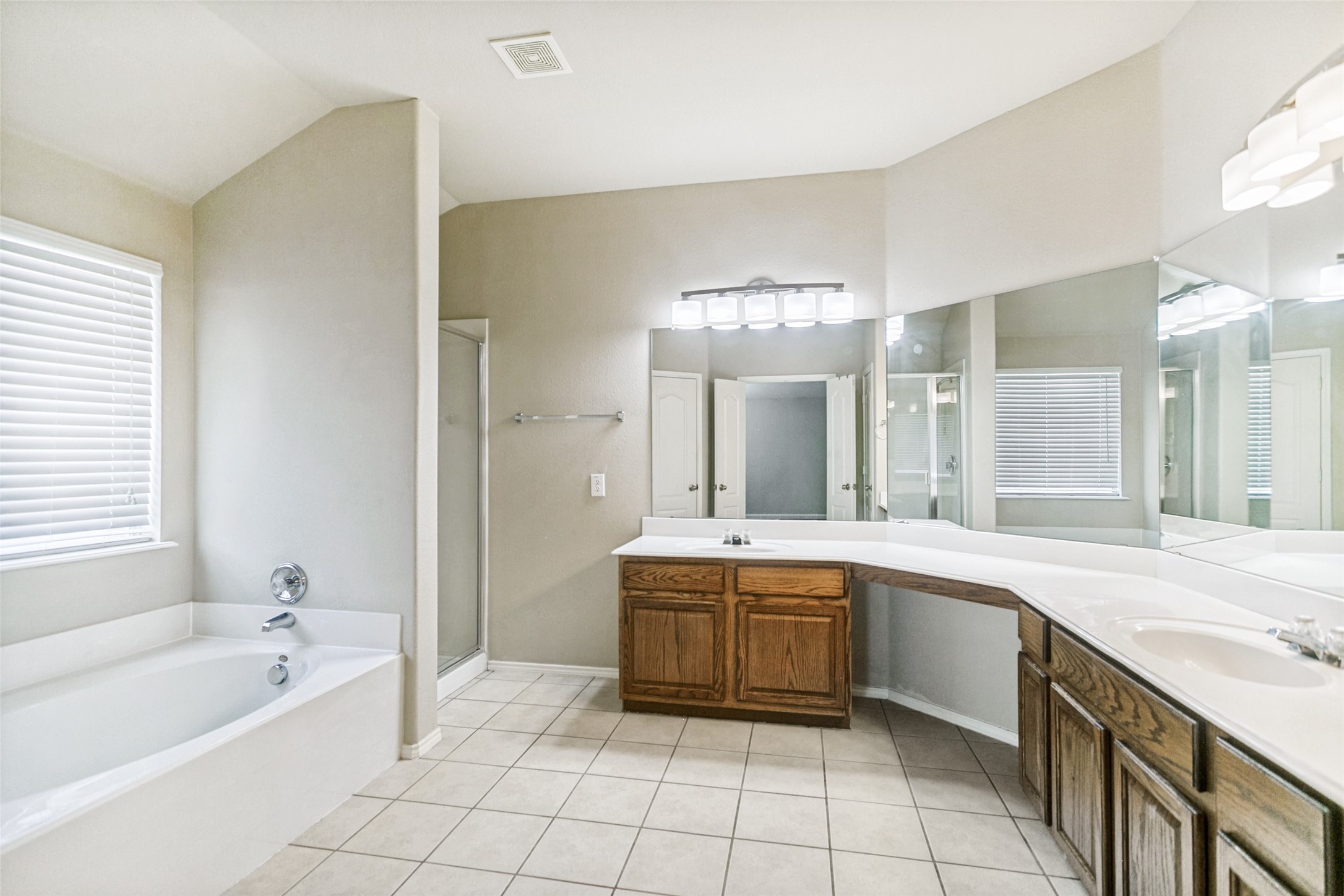 1302 Grapevine Drive