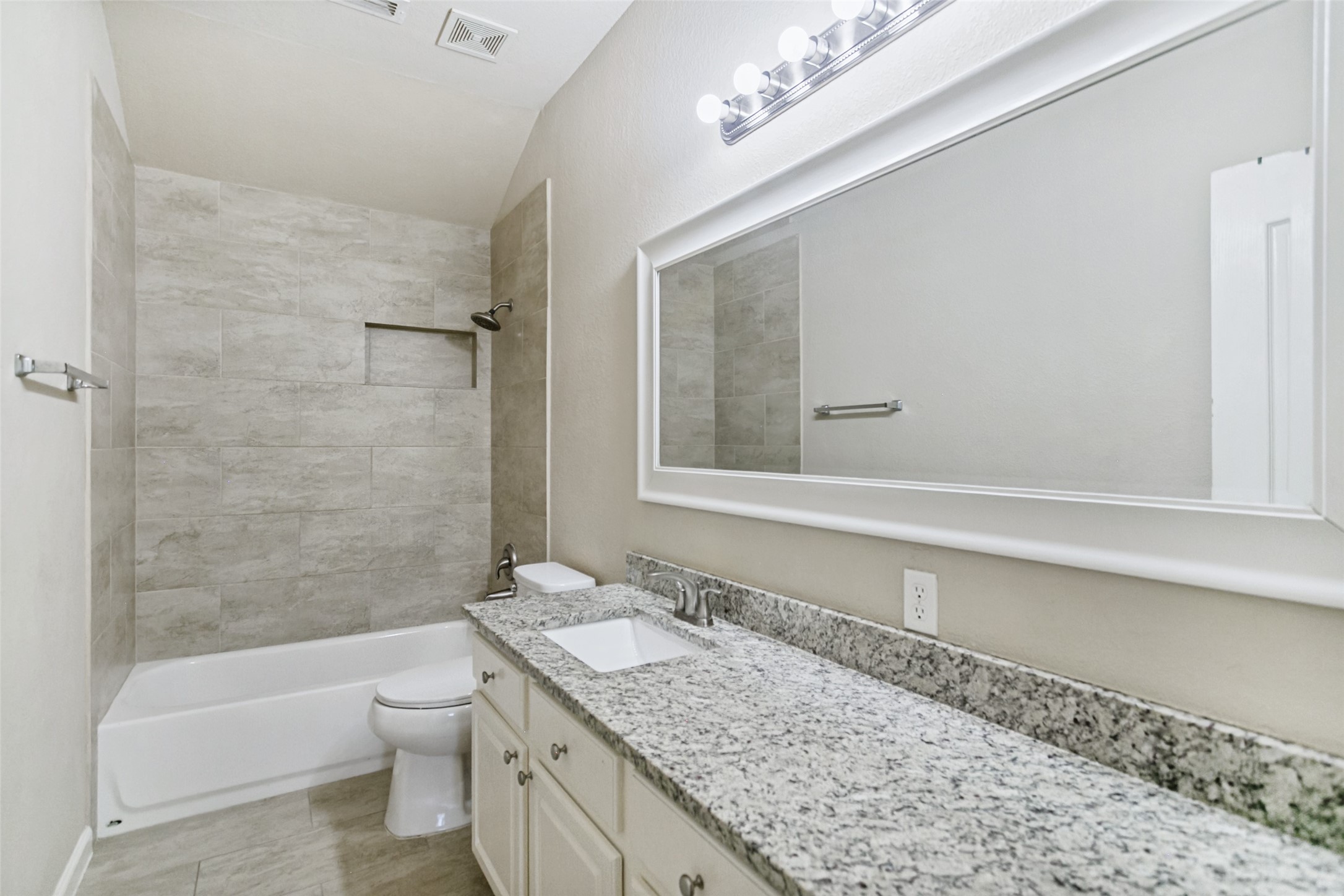 1302 Grapevine Drive