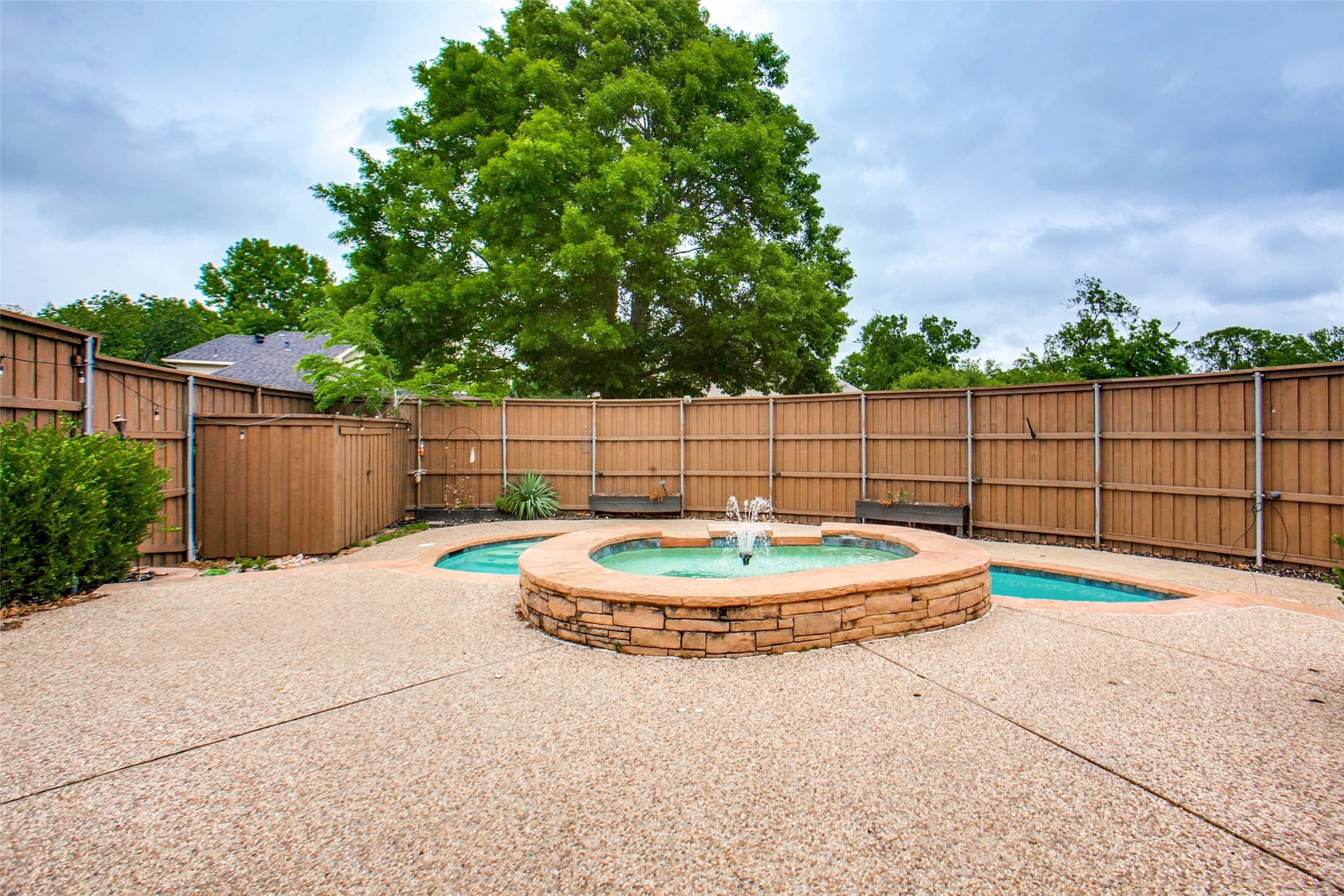 1004 Glendale Court