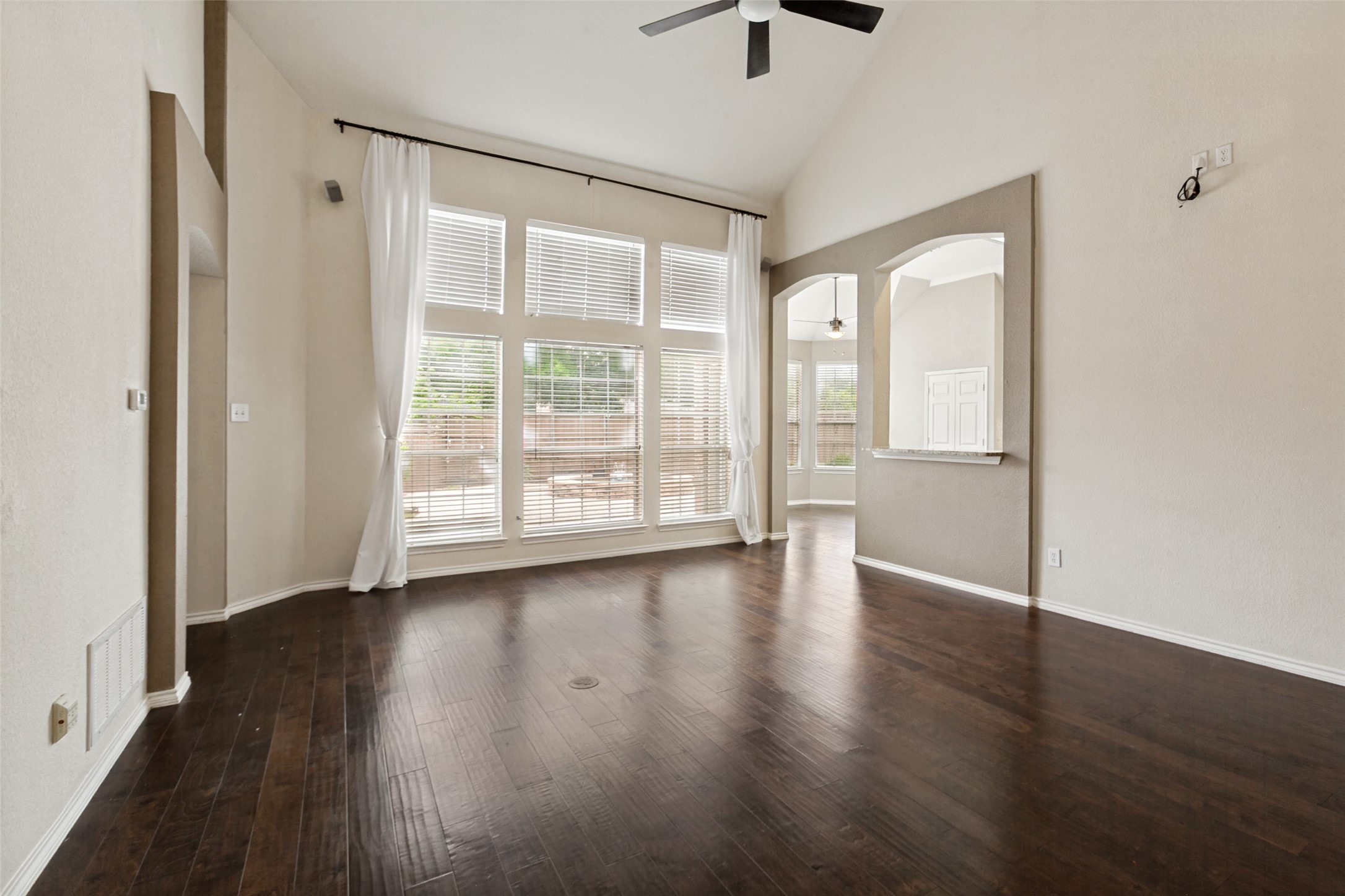 1004 Glendale Court