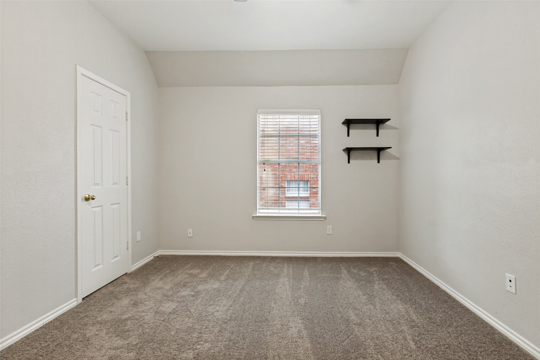 1004 Glendale Court