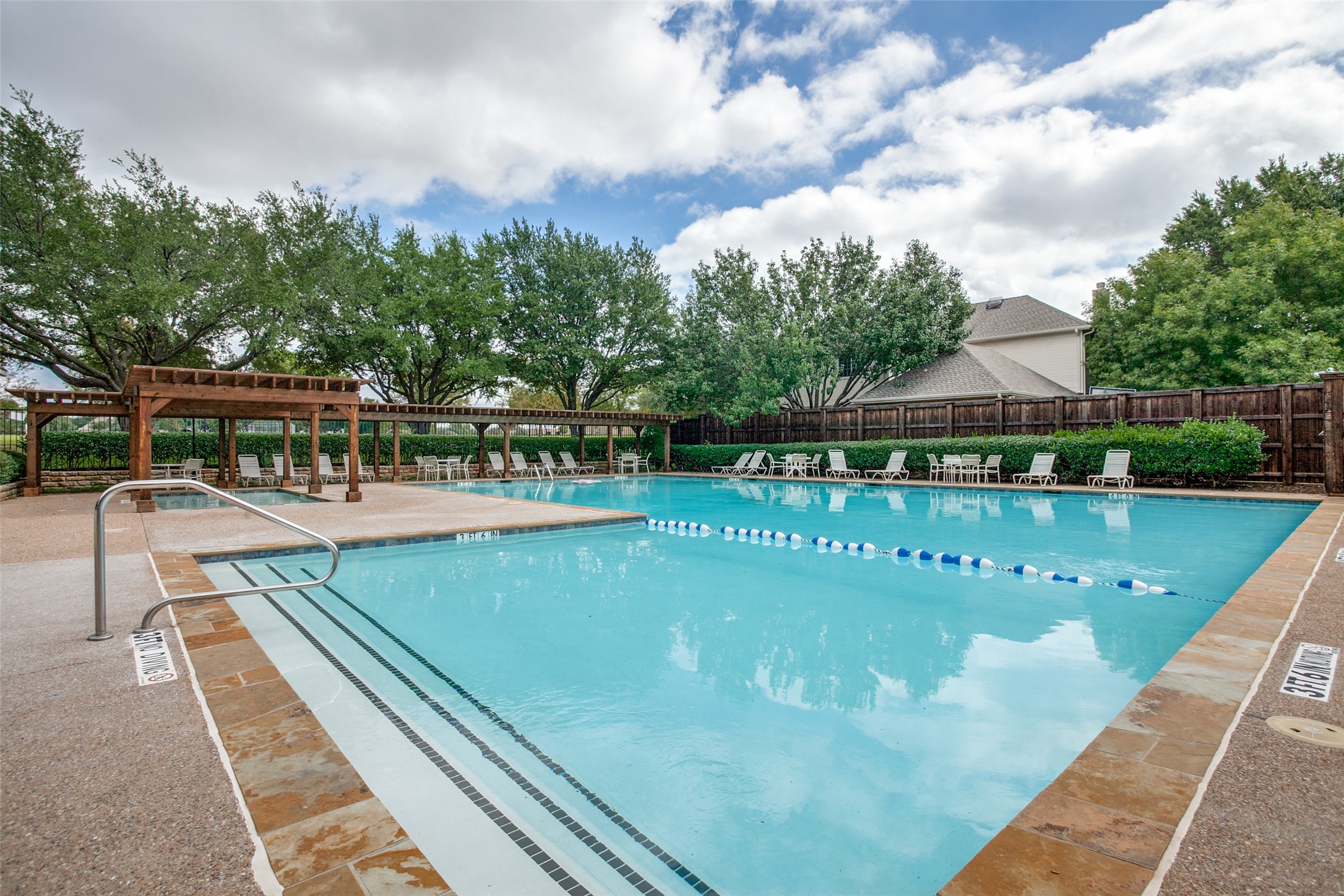 1004 Glendale Court