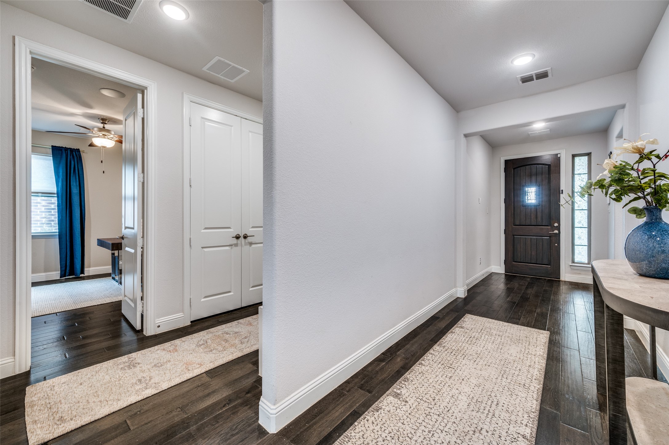 3005 Barefoot Lane