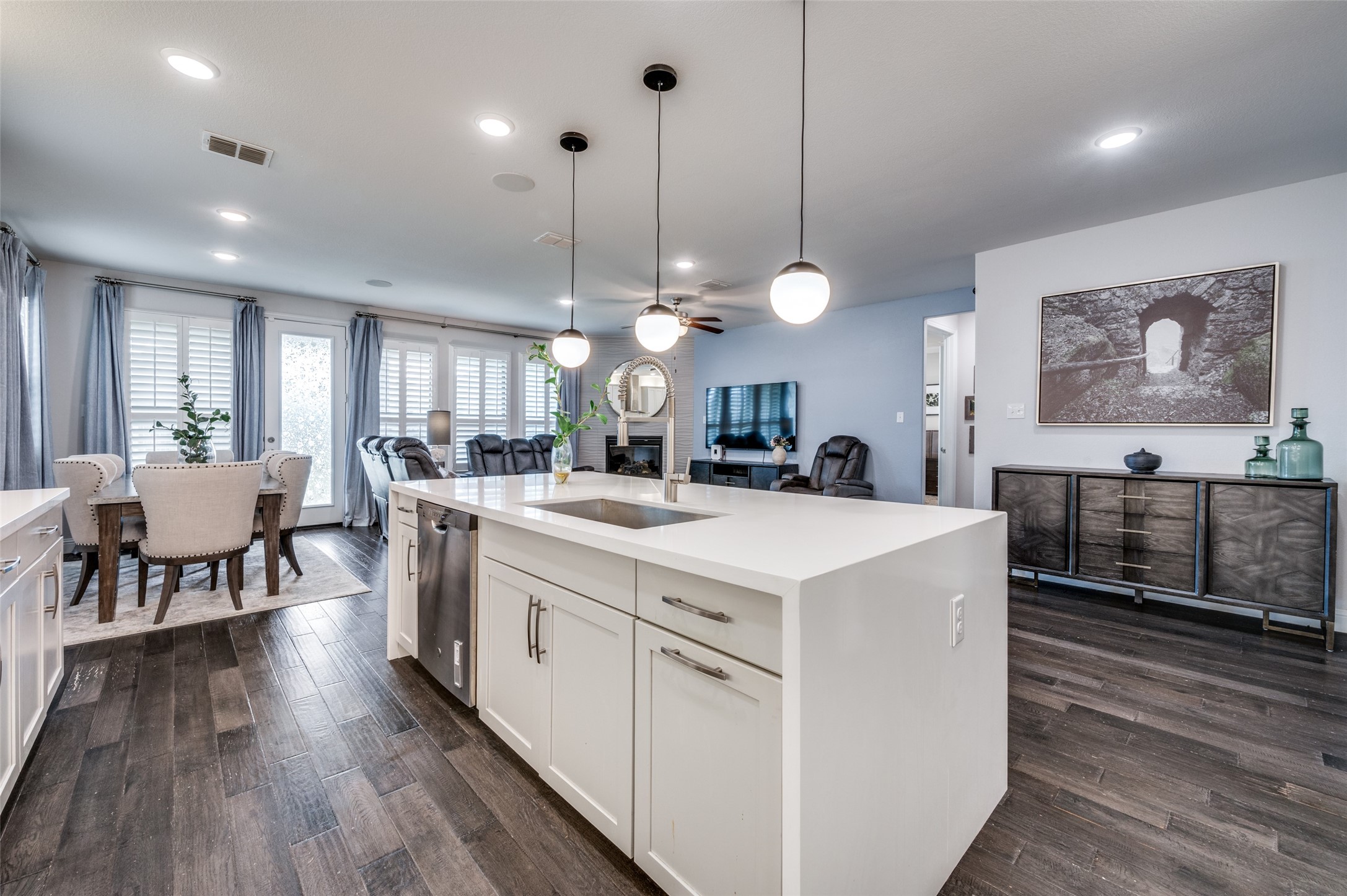 3005 Barefoot Lane