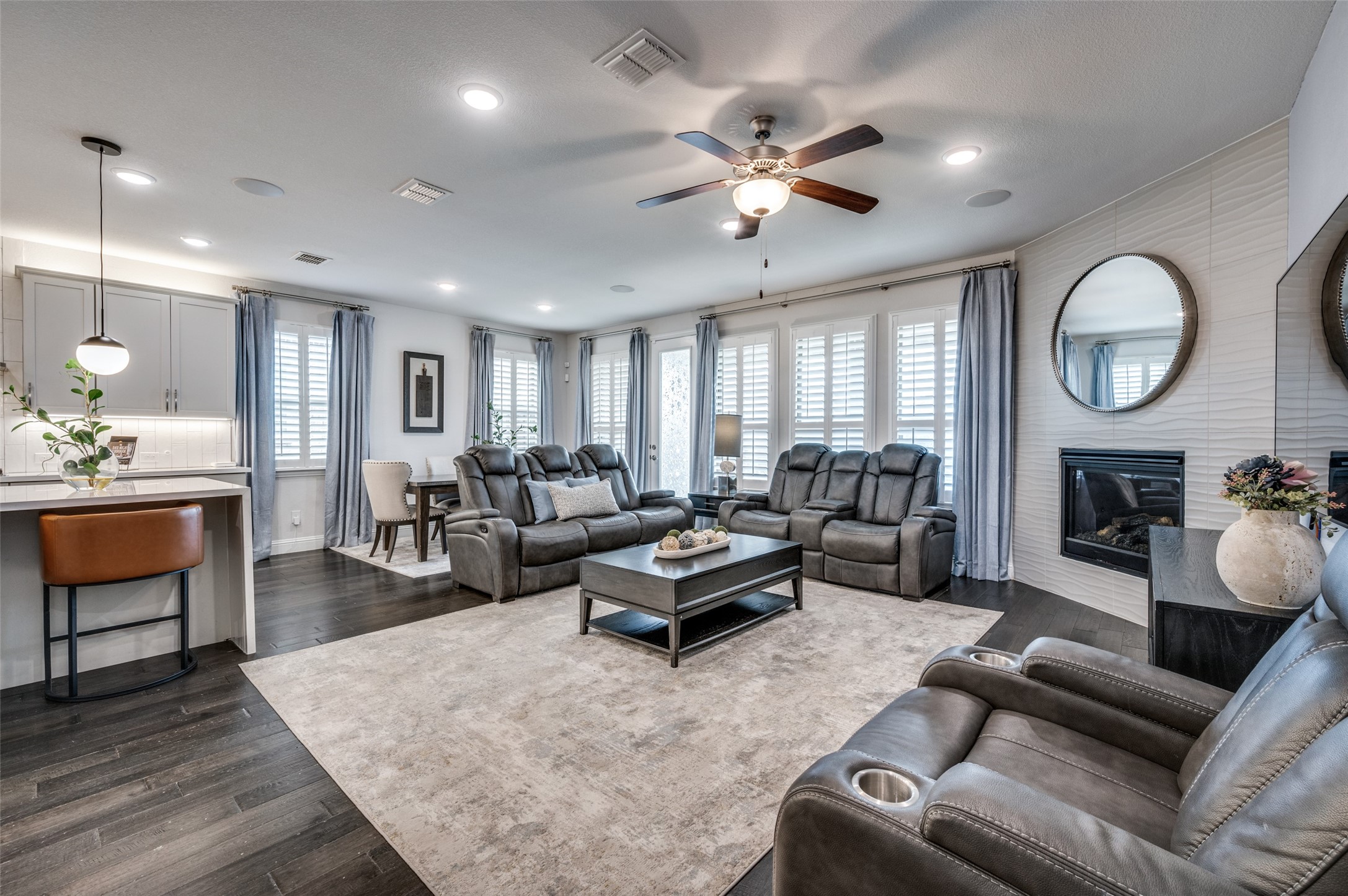 3005 Barefoot Lane