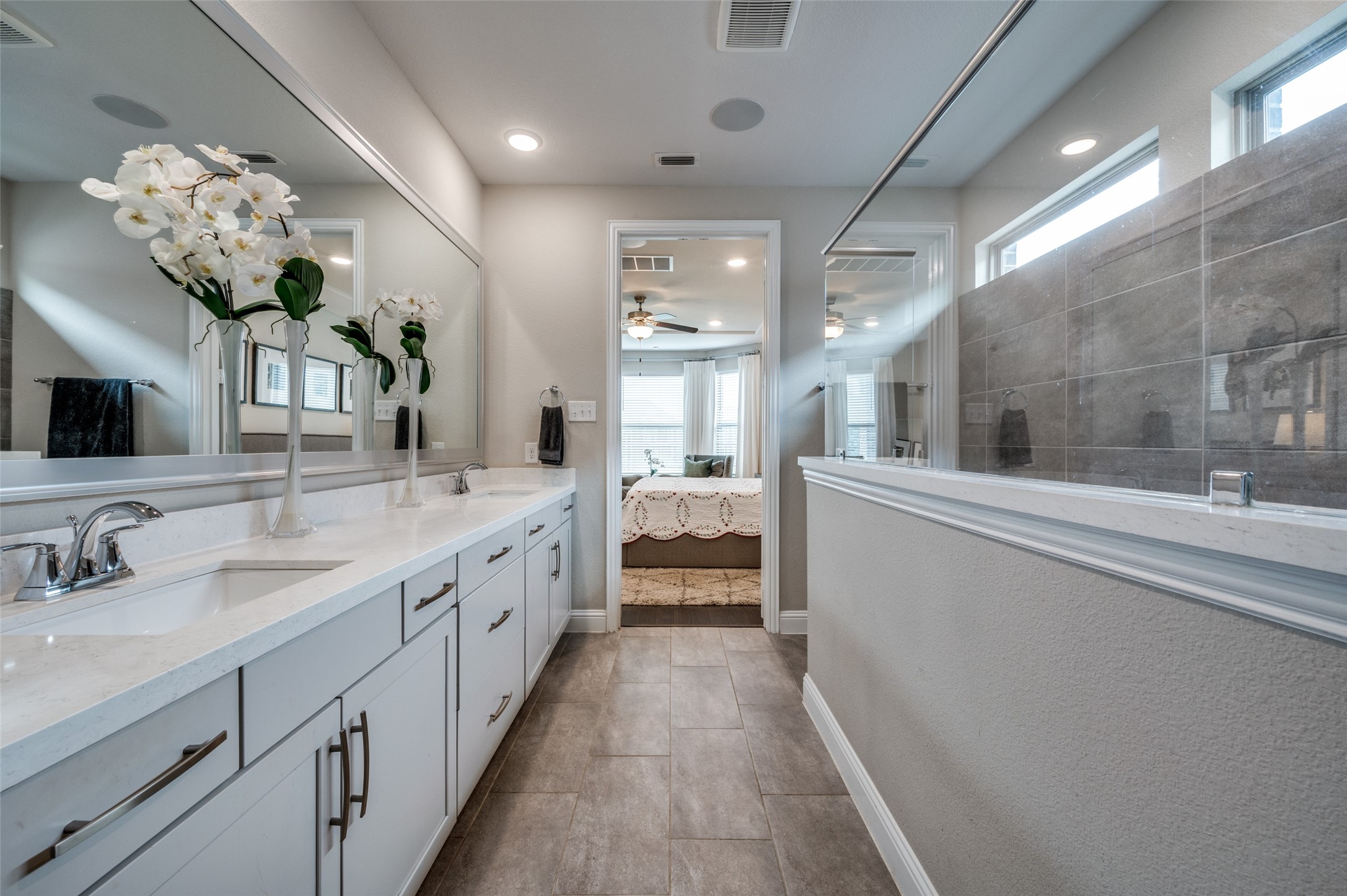 3005 Barefoot Lane