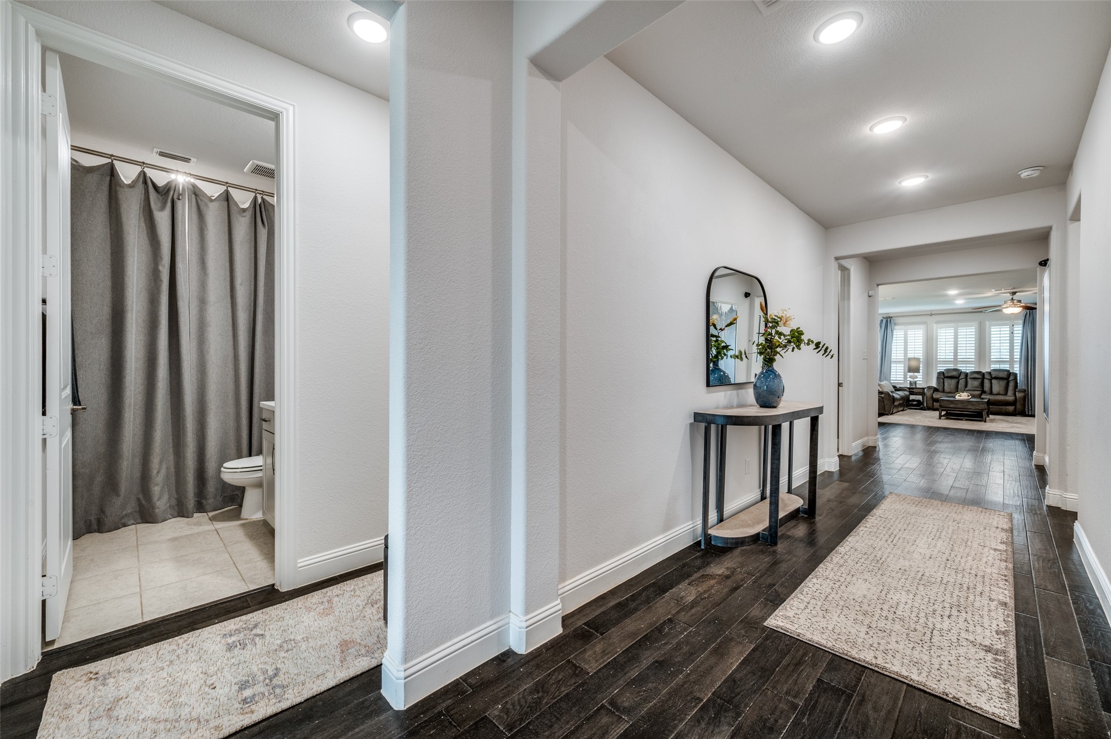 3005 Barefoot Lane