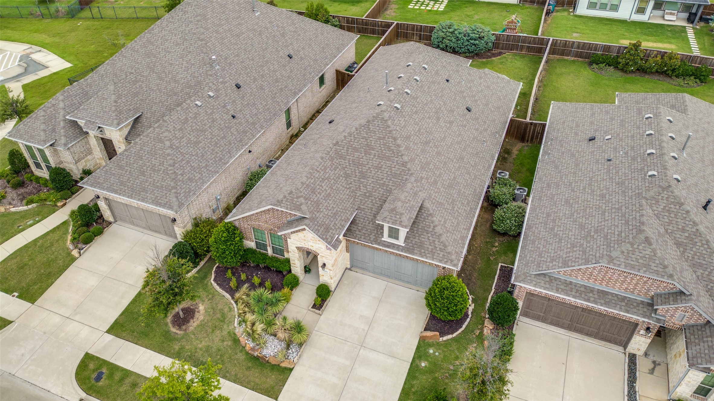 3005 Barefoot Lane