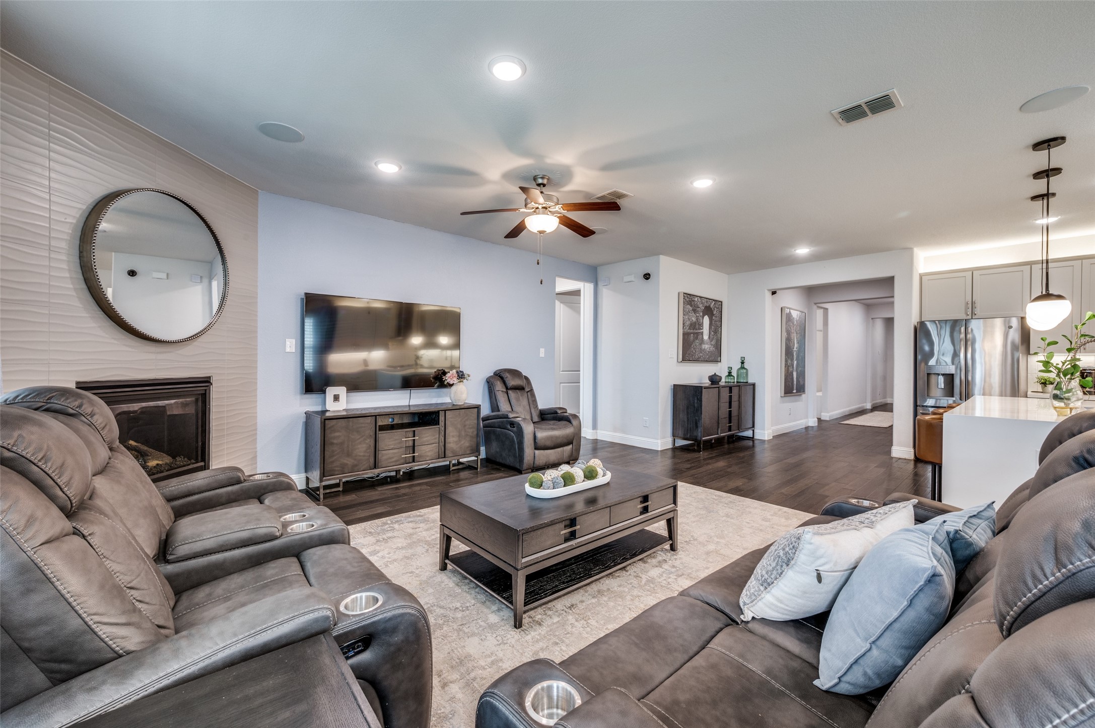 3005 Barefoot Lane