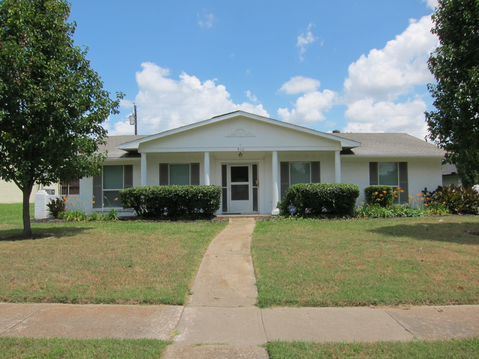 416 Cambridge Drive