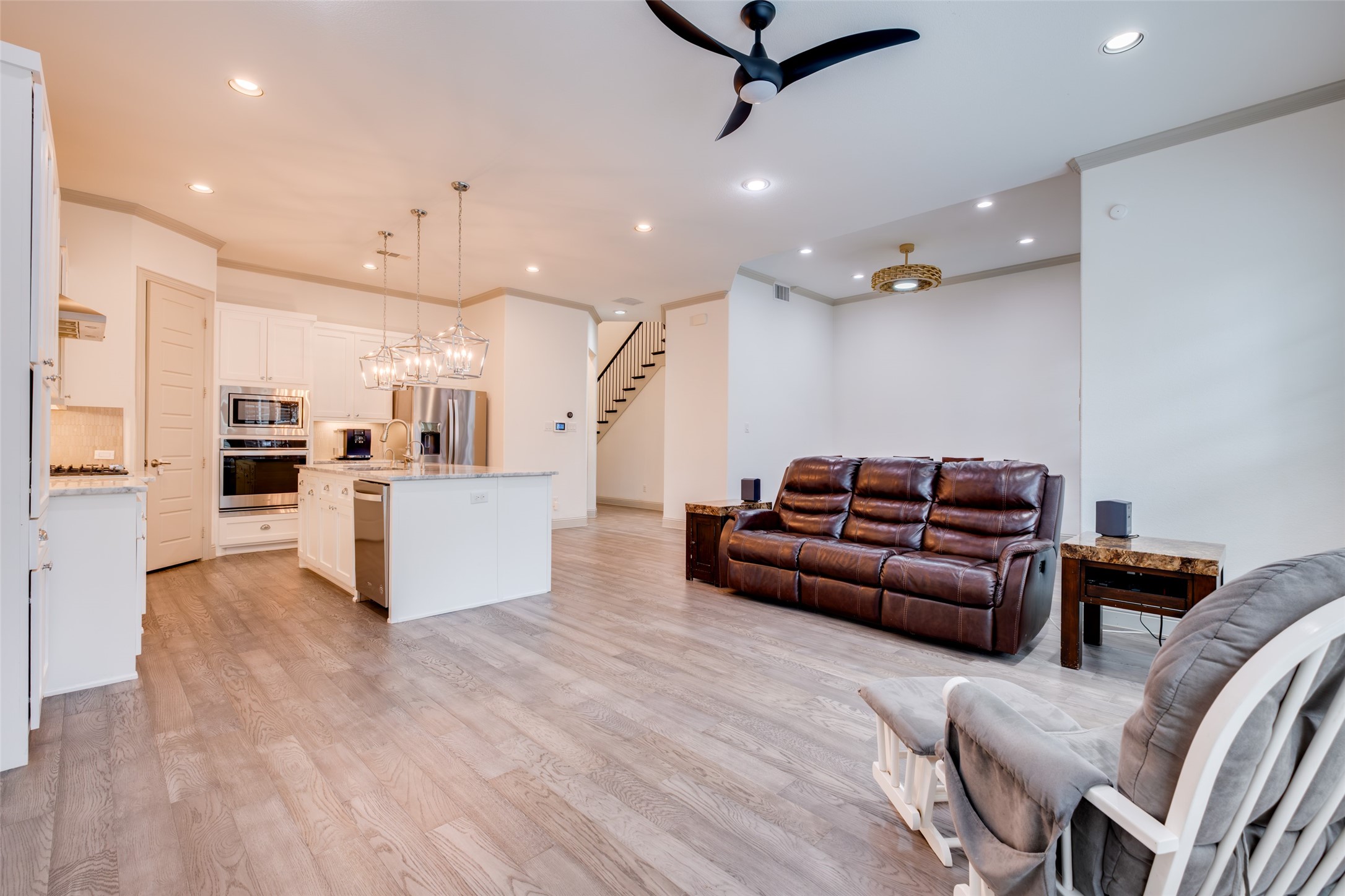 7124 Soto Street