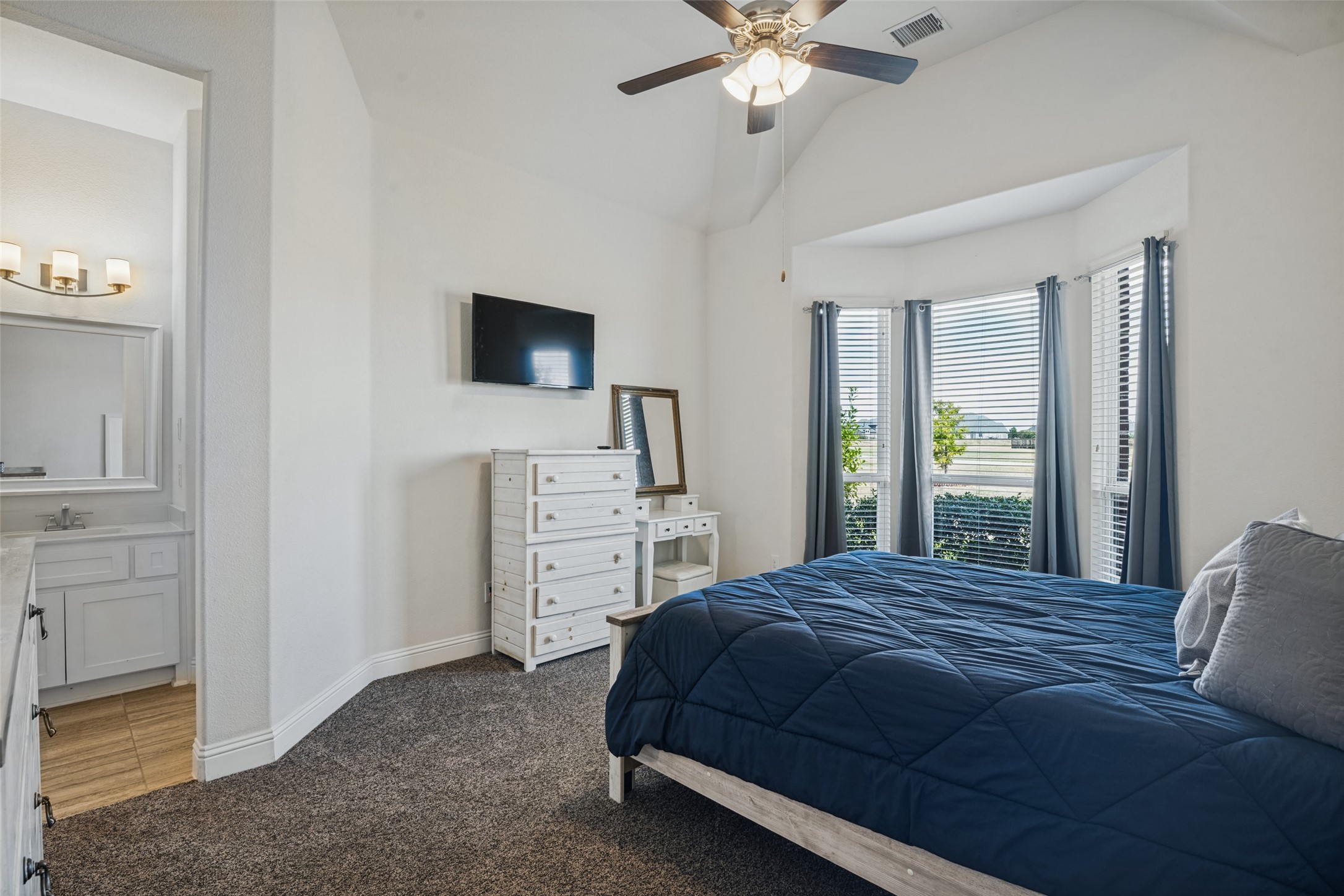 5113 Rosemont Court