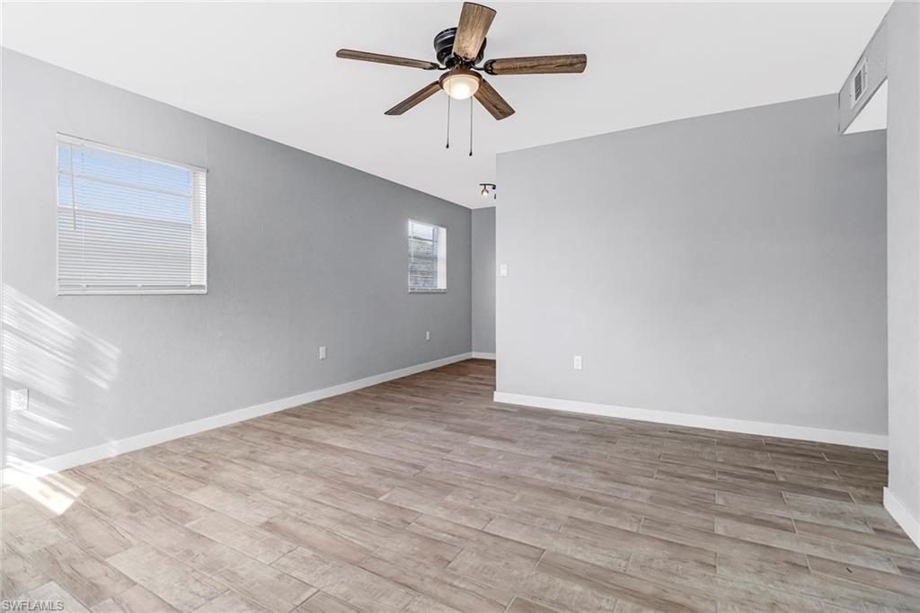 931 Tropical Palm AVE