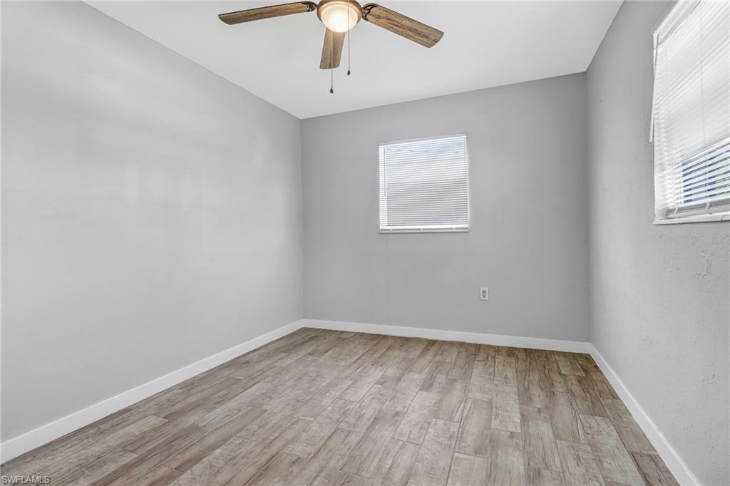 931 Tropical Palm AVE