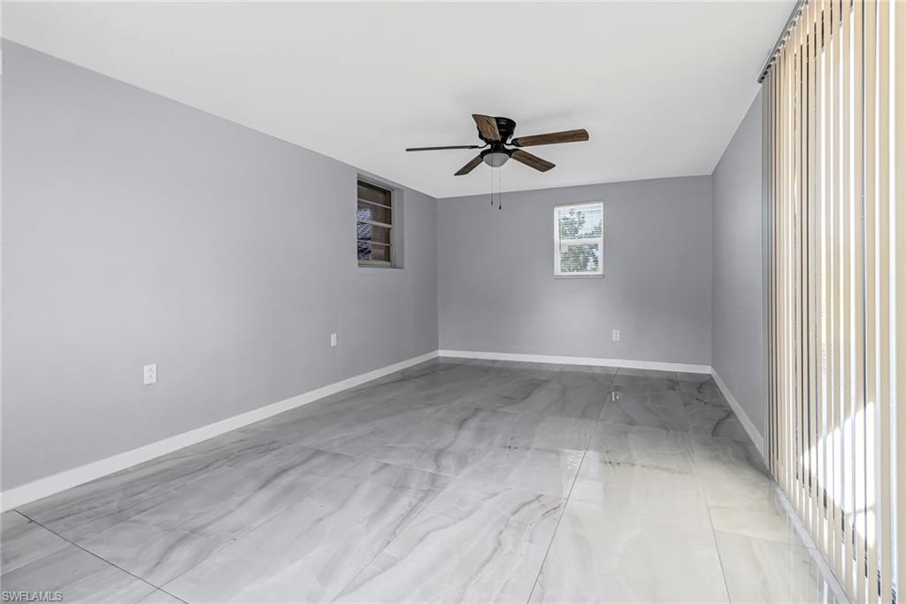 931 Tropical Palm AVE