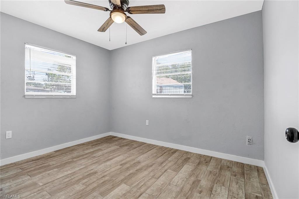 931 Tropical Palm AVE