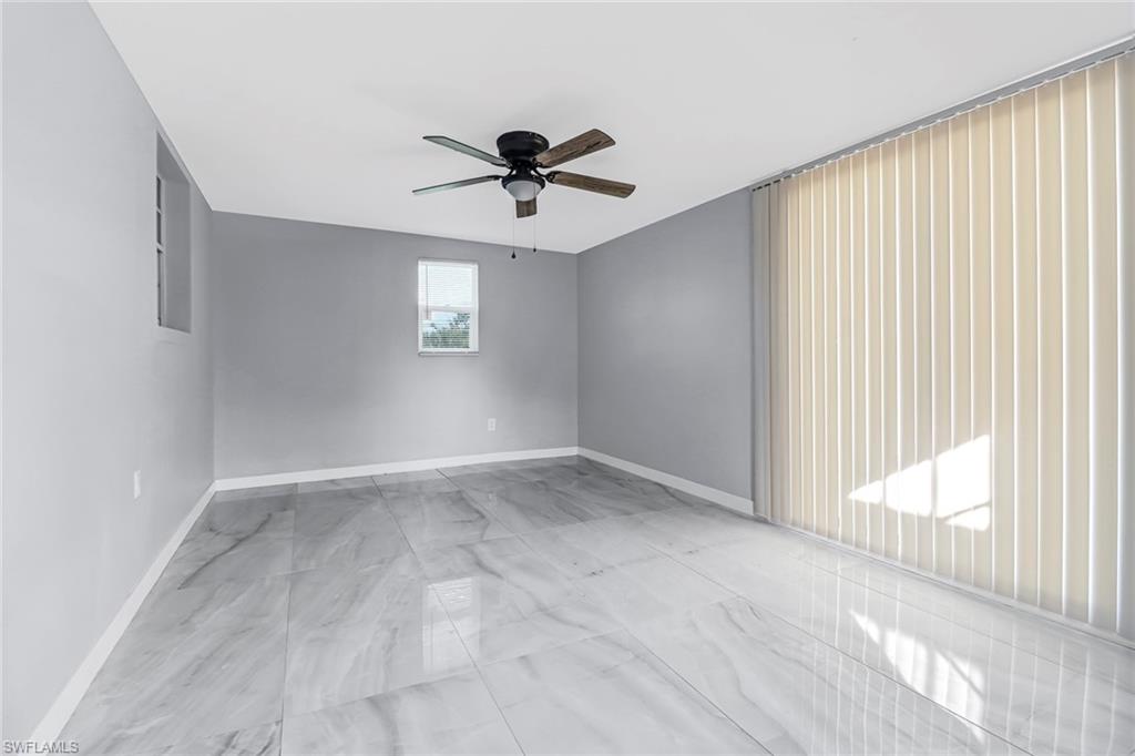 931 Tropical Palm AVE