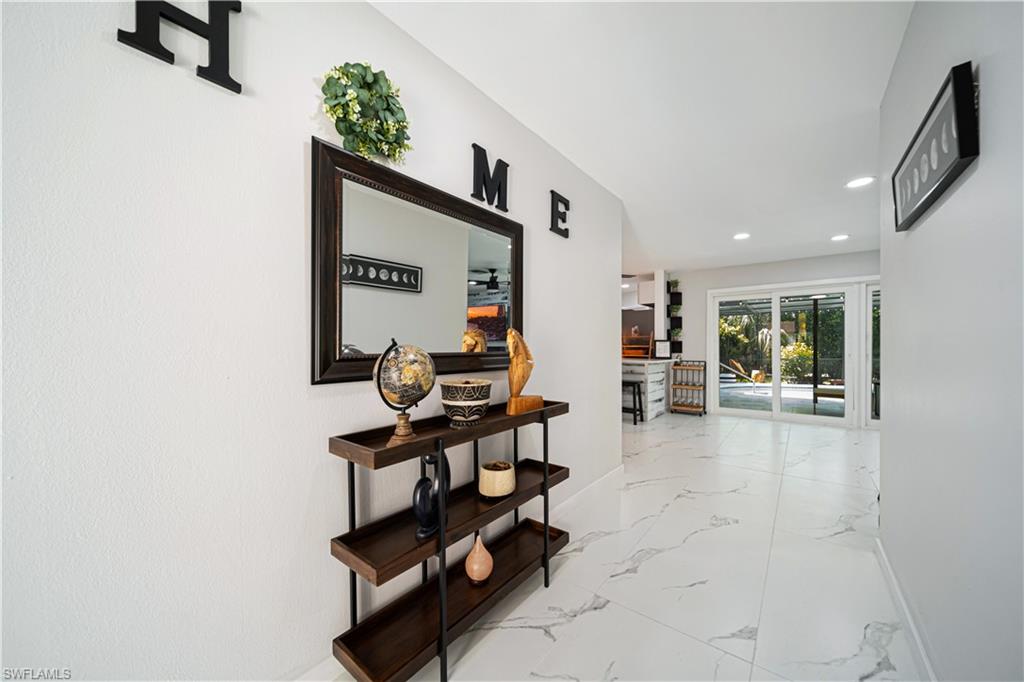 4439 Parrot AVE