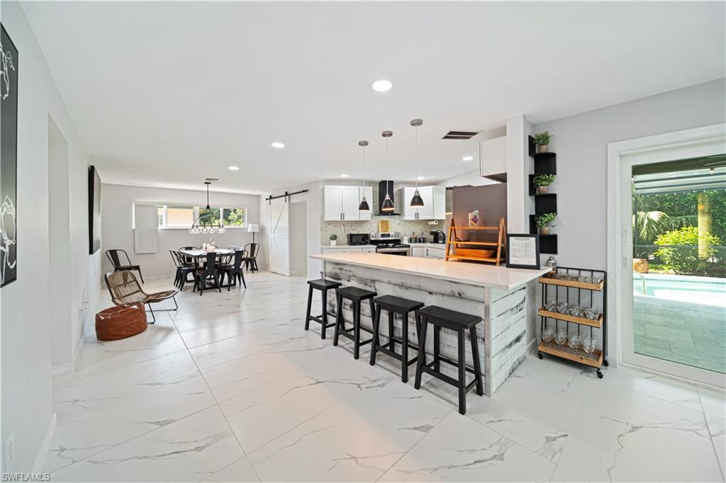 4439 Parrot AVE