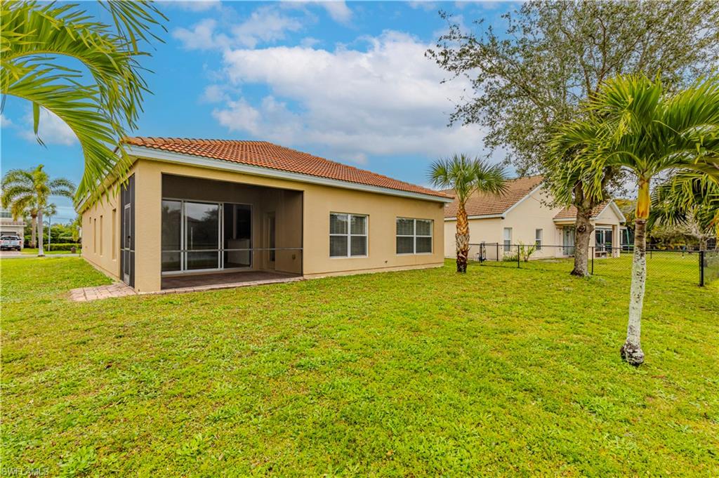 2828 Inlet Cove LN W