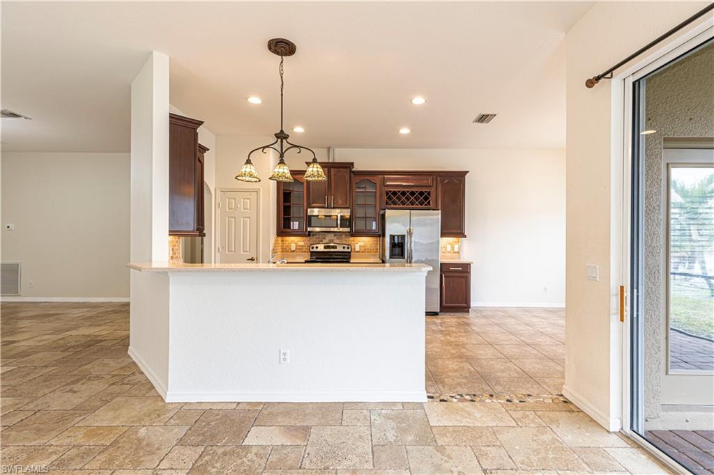 2828 Inlet Cove LN W