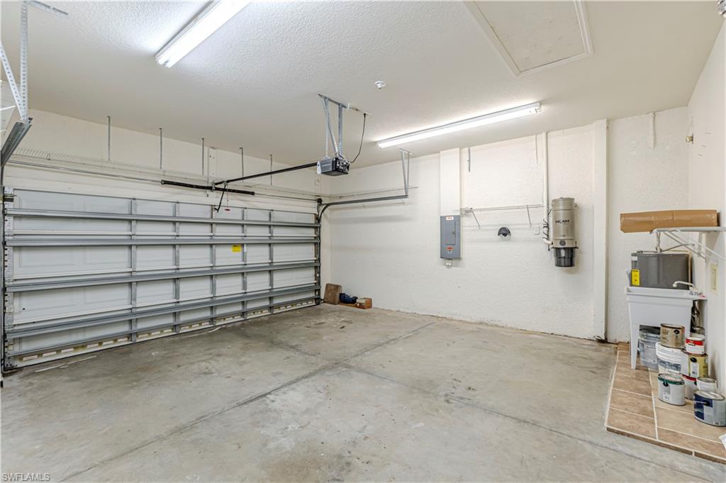 2828 Inlet Cove LN W